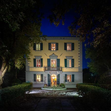 Villa Ines Charme Near Lucca อัลโตพาสซิโอ ภายนอก รูปภาพ
