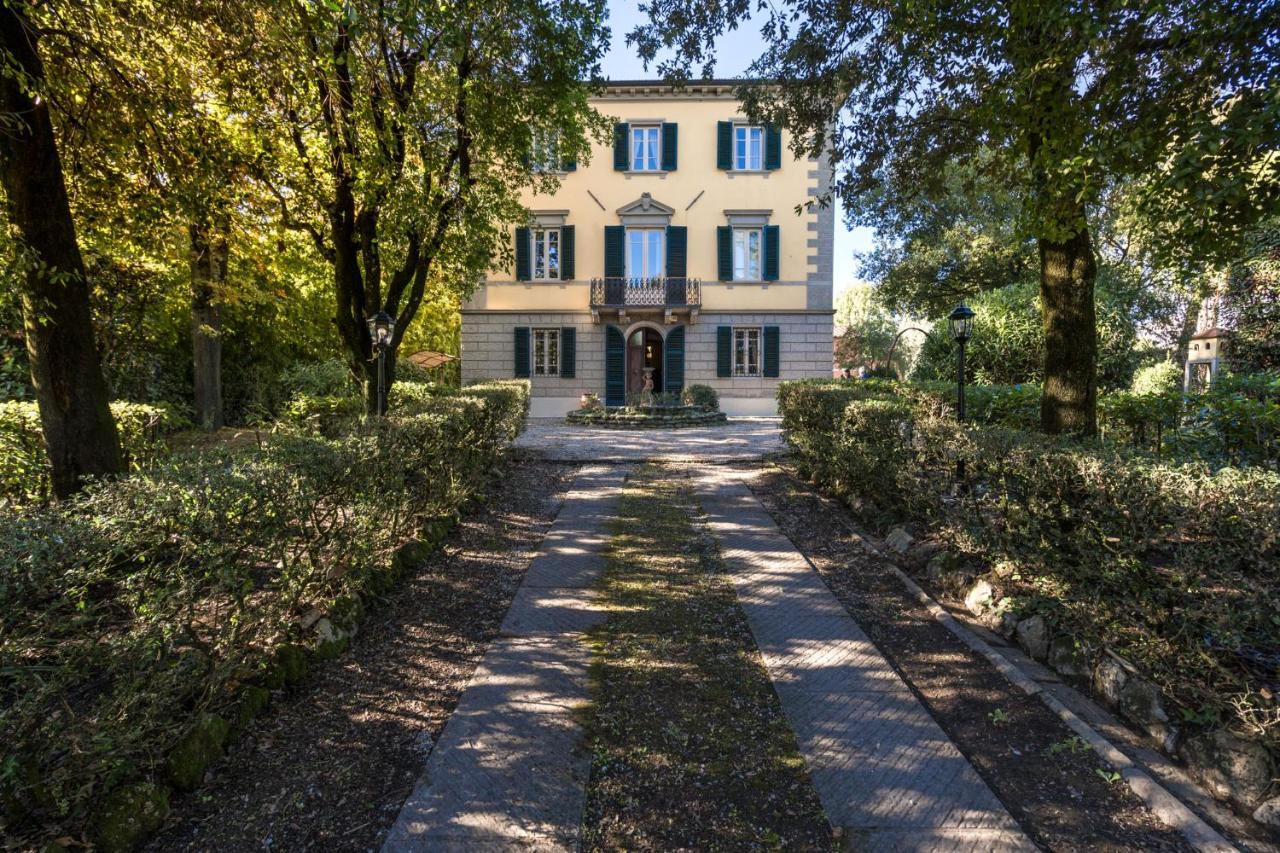 Villa Ines Charme Near Lucca อัลโตพาสซิโอ ภายนอก รูปภาพ