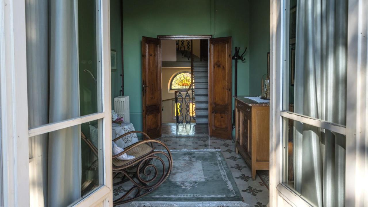 Villa Ines Charme Near Lucca อัลโตพาสซิโอ ภายนอก รูปภาพ