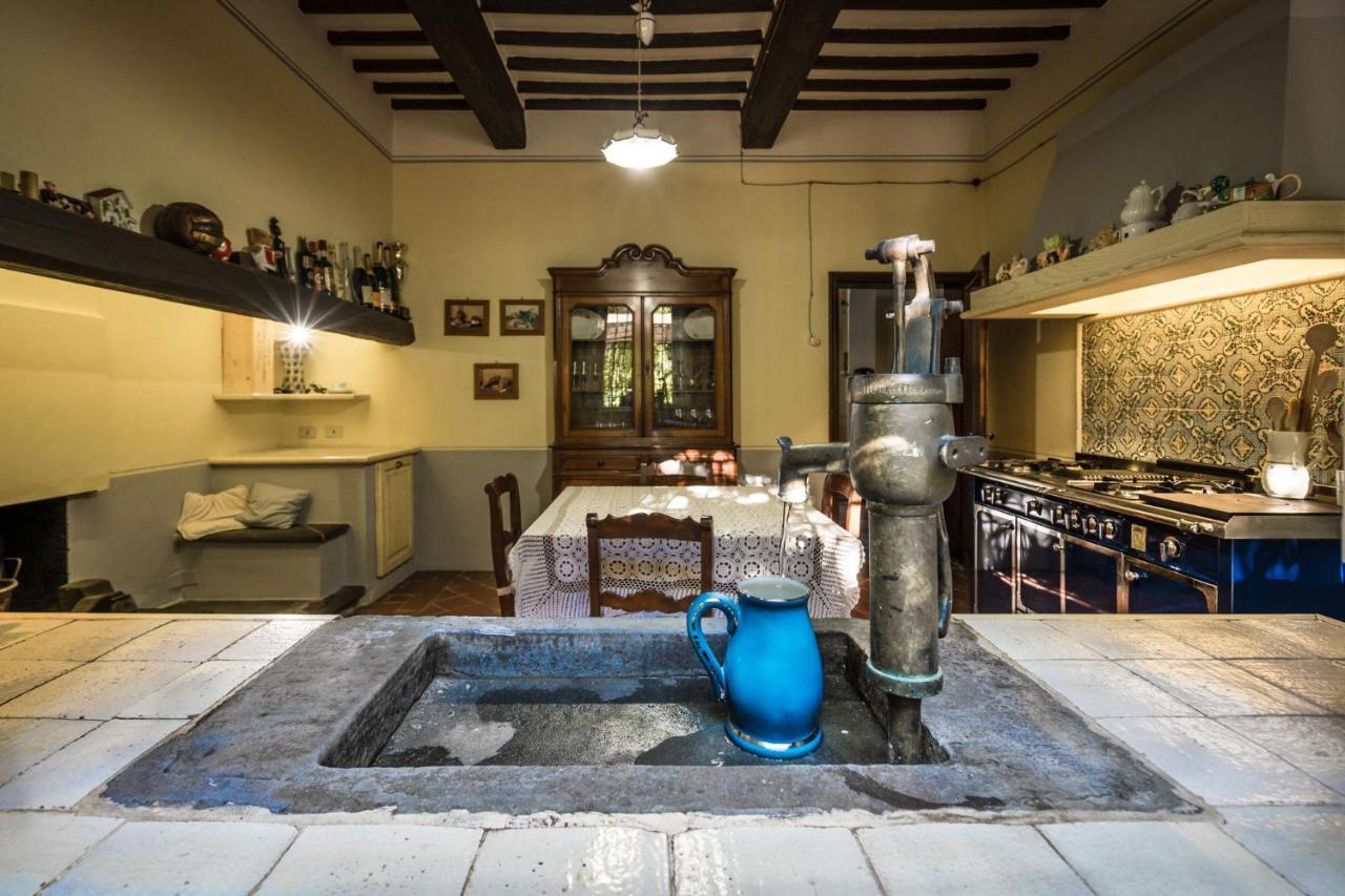 Villa Ines Charme Near Lucca อัลโตพาสซิโอ ภายนอก รูปภาพ