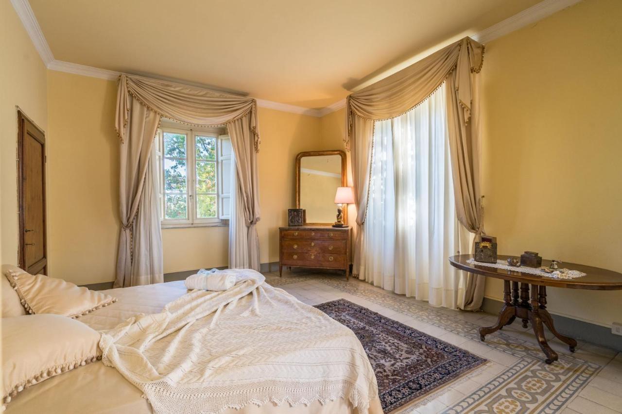 Villa Ines Charme Near Lucca อัลโตพาสซิโอ ภายนอก รูปภาพ
