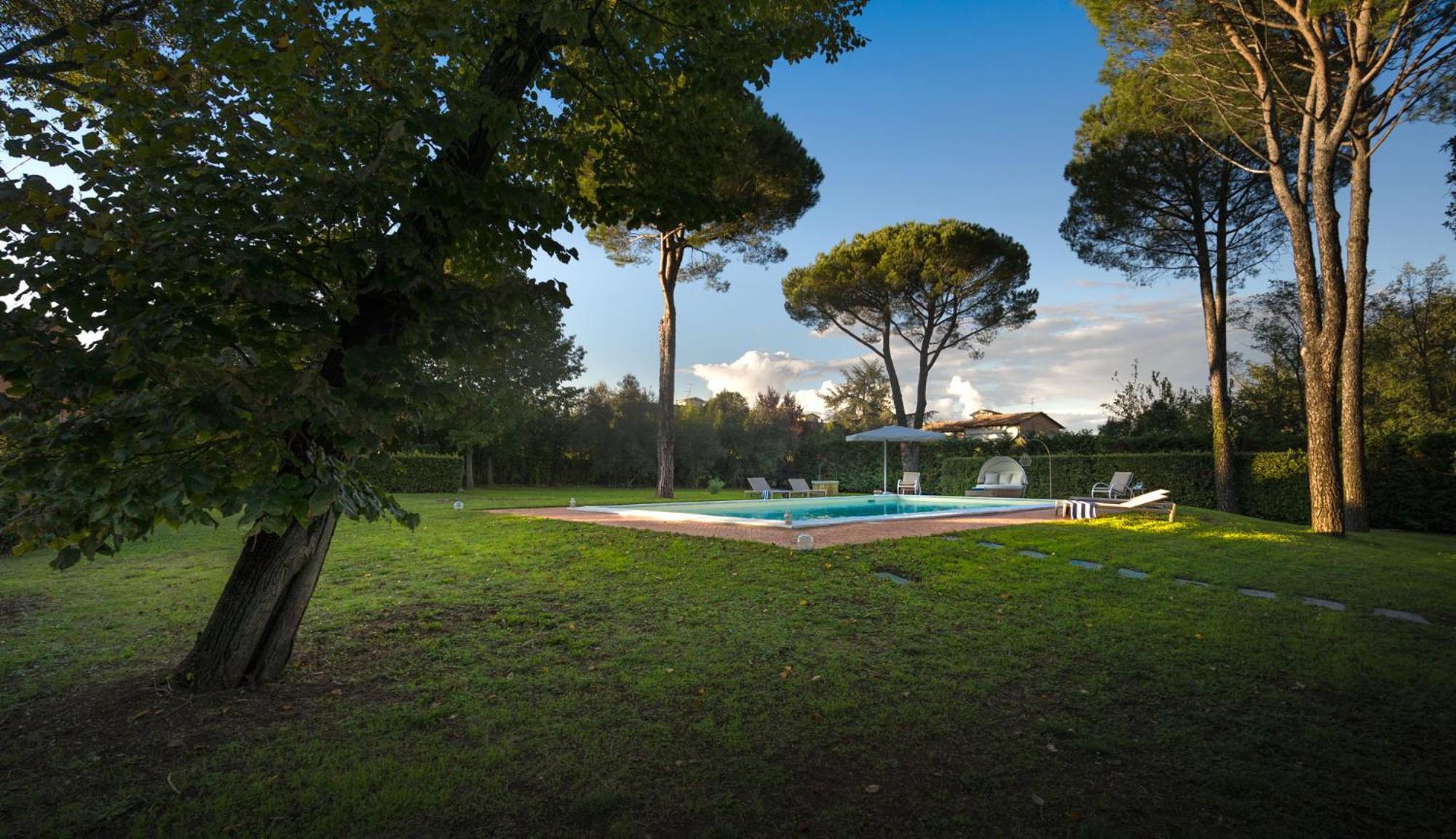 Villa Ines Charme Near Lucca อัลโตพาสซิโอ ภายนอก รูปภาพ