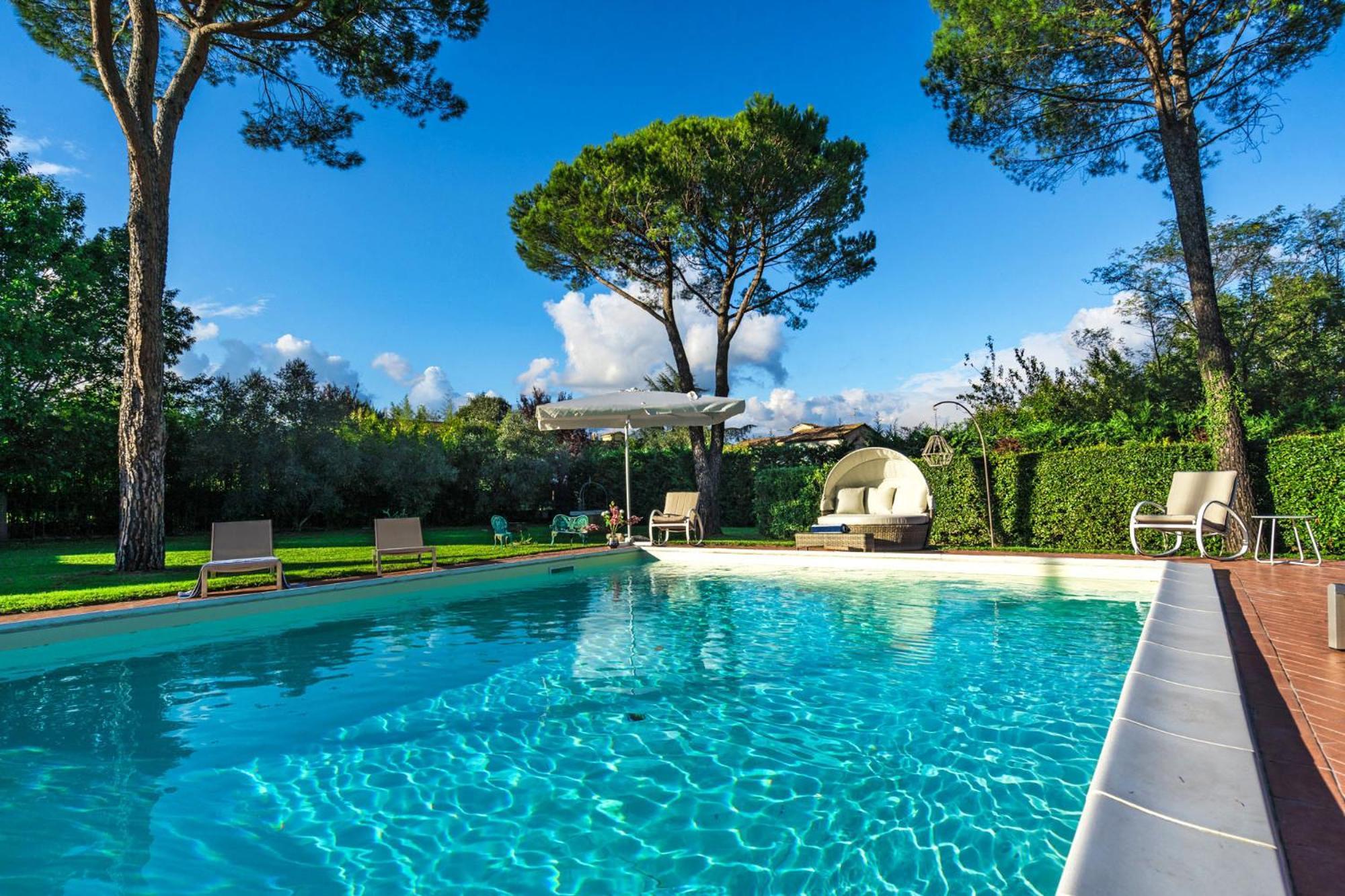 Villa Ines Charme Near Lucca อัลโตพาสซิโอ ภายนอก รูปภาพ