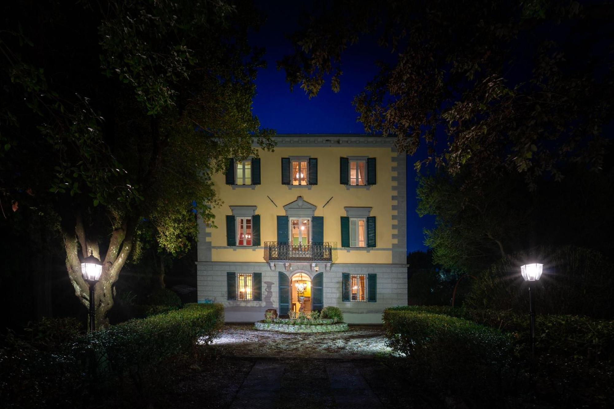 Villa Ines Charme Near Lucca อัลโตพาสซิโอ ภายนอก รูปภาพ