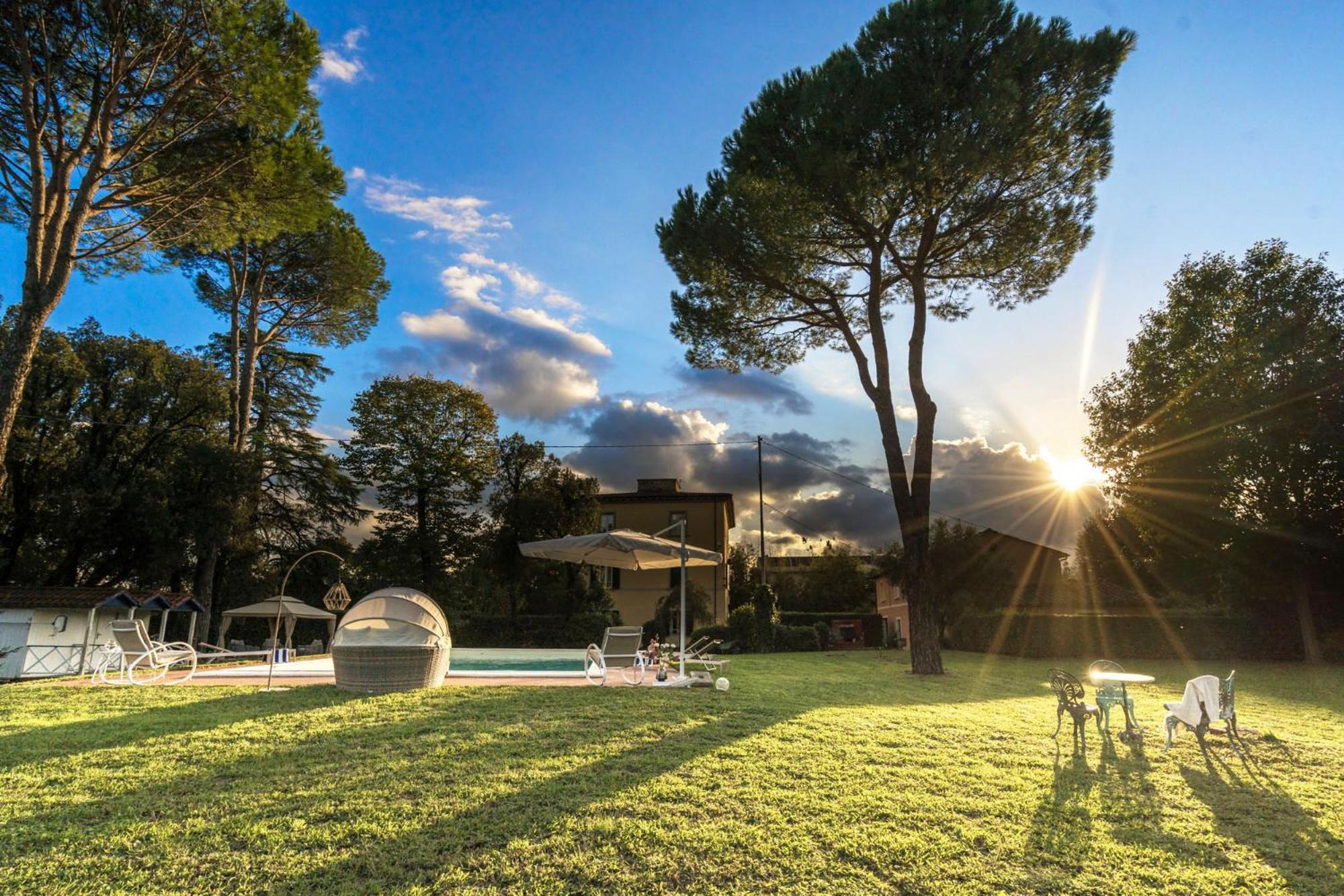 Villa Ines Charme Near Lucca อัลโตพาสซิโอ ภายนอก รูปภาพ